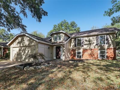 1111 Shadowoak Dr, Ballwin, MO, 63021