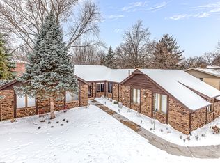 6729 W Menominee Pkwy, Palos Heights, IL