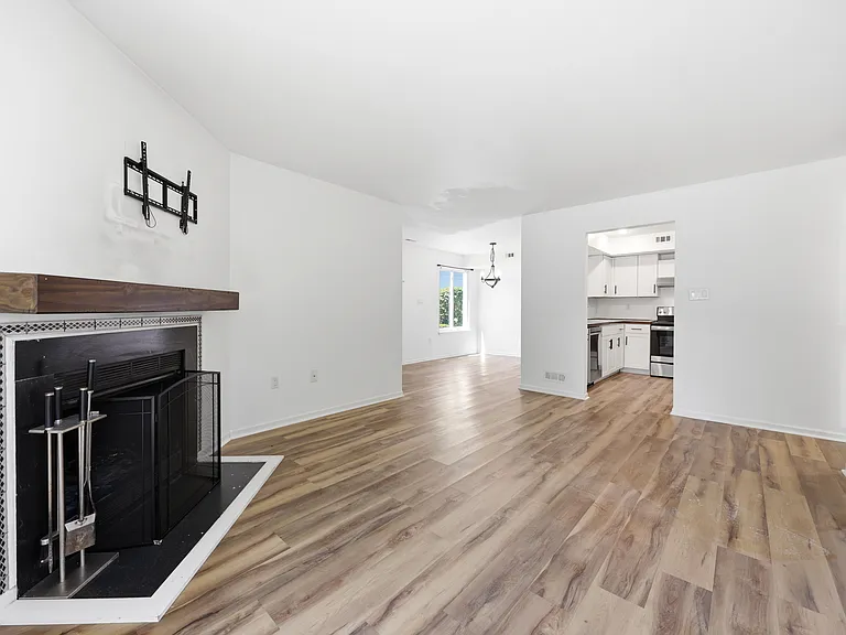 118 Woodlake Dr #118 — Photo 14