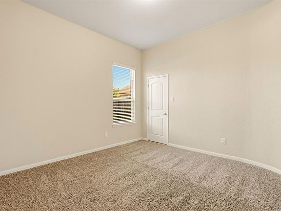 5th image of 28902 Grand Teton Ct