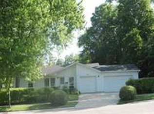 5001 Bayside Dr, Dayton, OH 45431