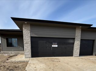 819 E Bridge Rd, Polk City, IA 50226