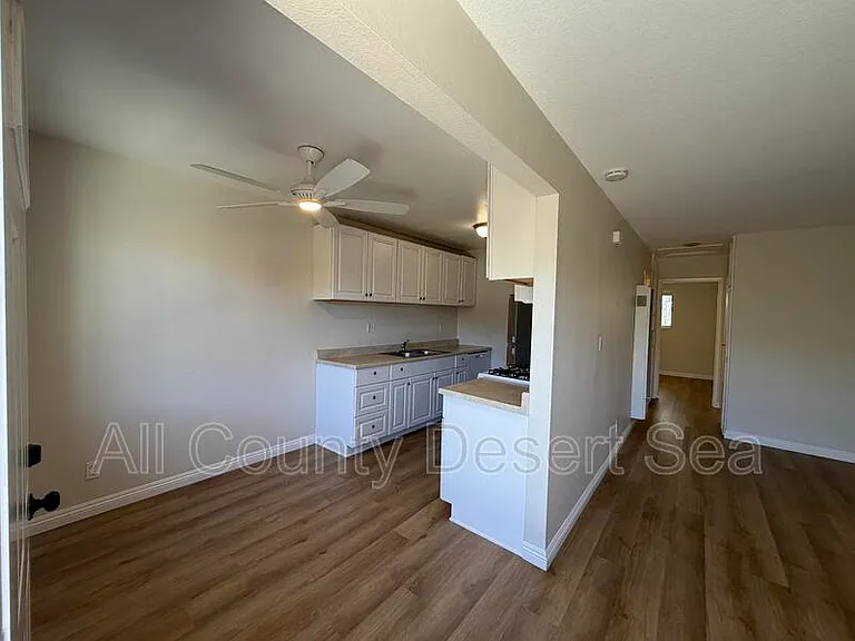 1015 England St #B — Photo 5