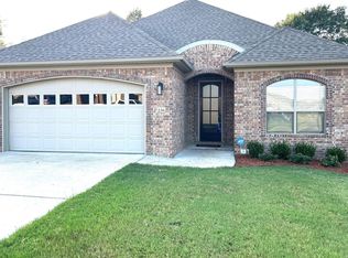 236 Nantucket Loop, Maumelle, AR 72113
