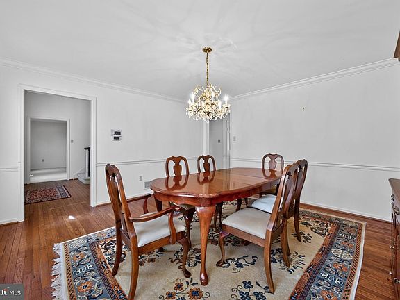 5th image of 1671 Bow Tree Dr