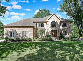 6908 Clover Ct, Darien, IL 60561