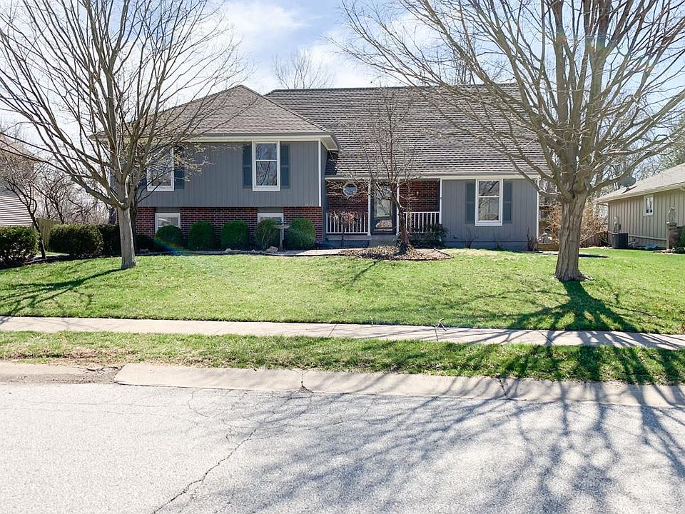 1st image of 3804 NW Dogwood Dr