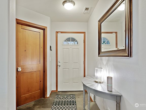 2nd image of 7812 87th Avenue NE