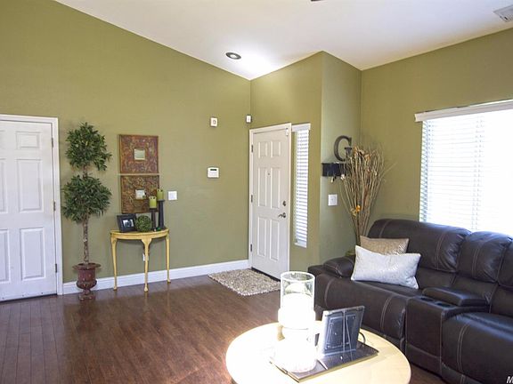 2nd image of 912 Big Creek Ln