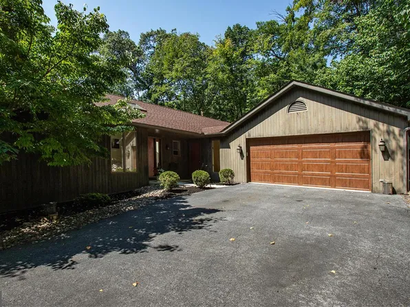 4728 Great Oak Ln, Harrisburg, PA 17110
