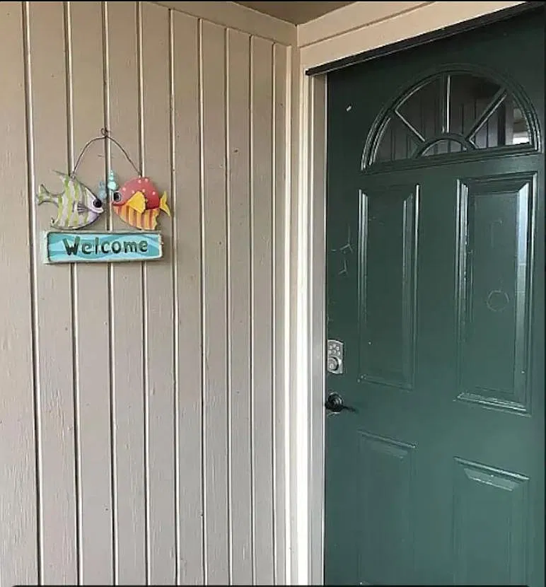 2 bed, 1000 sqft, $1,800 — Photo 3