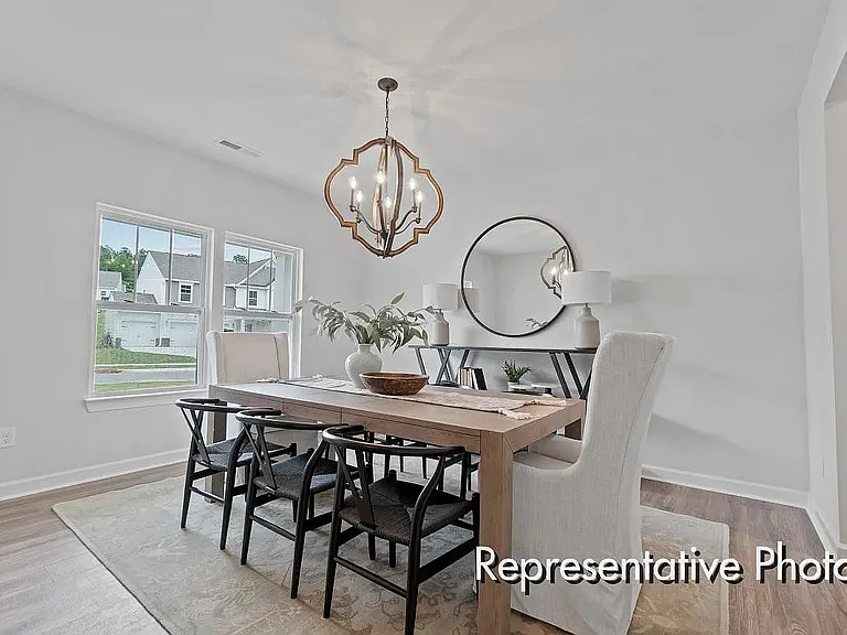 1303 Arena Ln — Photo 8