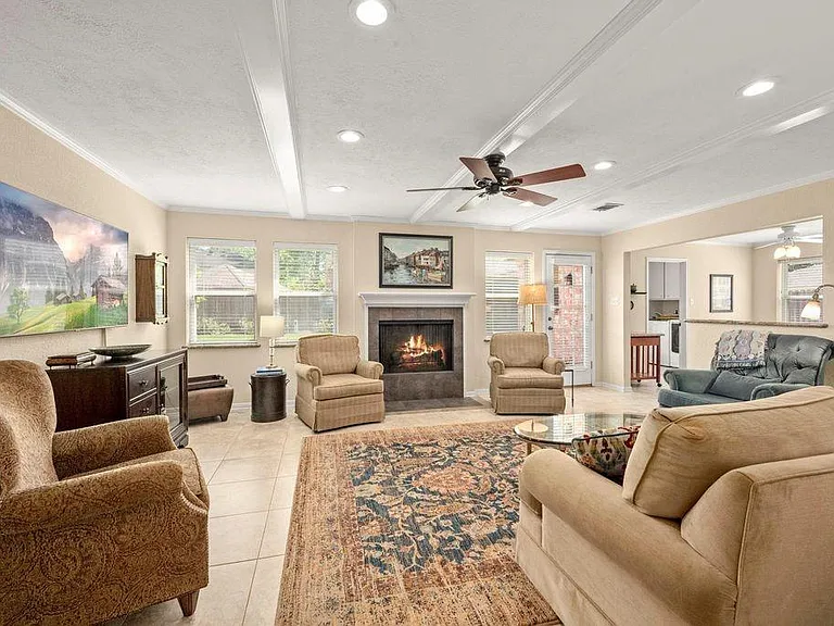 7615 Litchfield Ln — Photo 16