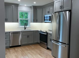 6 South St #6, Exeter, NH 03833
