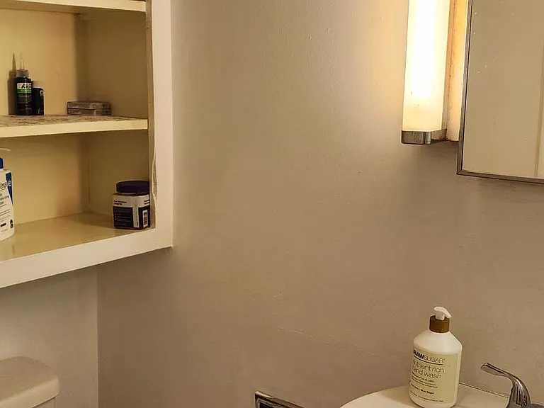 631 Lafayette Dr NE #1-B — Photo 10