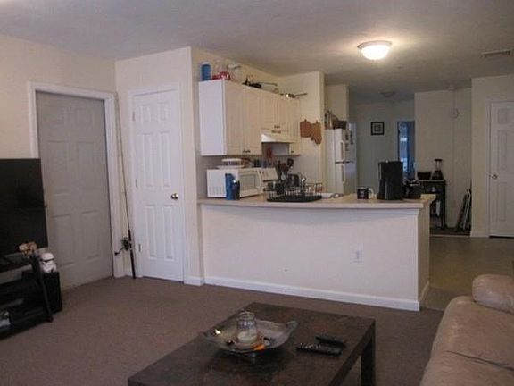 5th image of 30 Copeland St APT 6