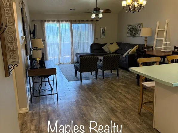 161 Avondale Dr APT 12, Branson, MO 65616