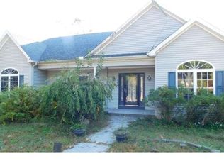 684 Fox Run Rd, Sewell, NJ 08080