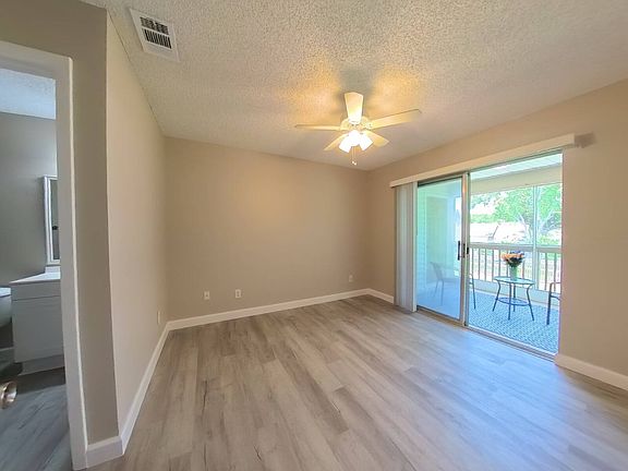 4th image of 1600 Big Tree Rd APT 7