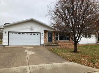 706 14th St NE, Owatonna, MN 55060