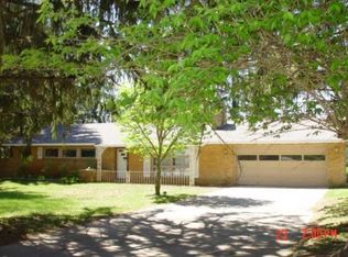 1620 Plateau Dr, Jackson, MI 49203