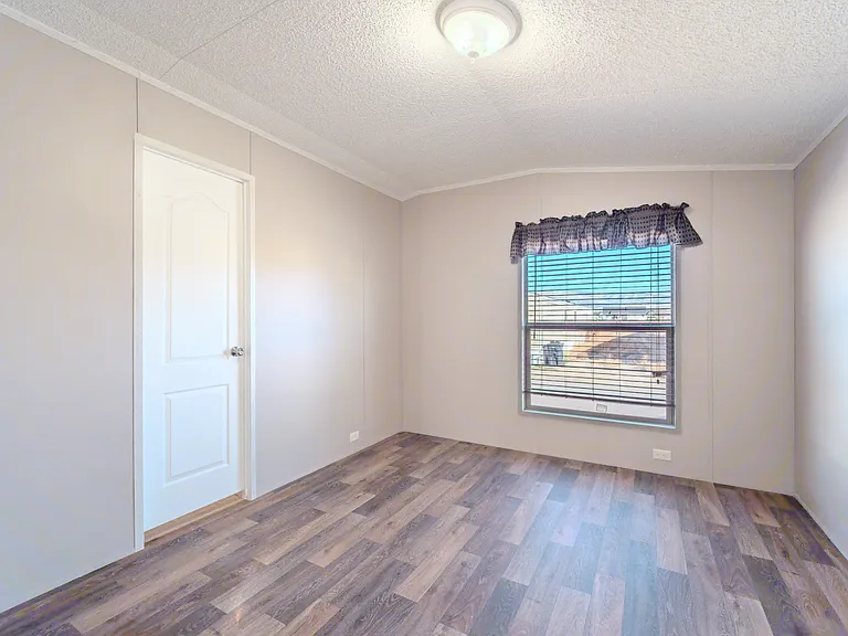 275 N Main St #P2-5 — Photo 27