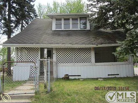 4 Edna Ave photo 1