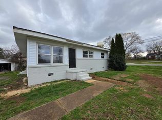 1100 Shirley Dr, Tuscumbia, AL 35674