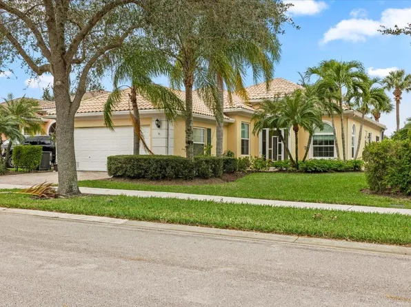 10697 SW Stratton Drive, Port St Lucie, FL 34987