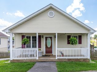 1005 Vinyard Rd, Vinton, VA 24179