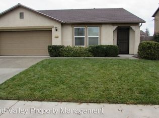 4455 W Rialto Ave, Visalia, CA 93277