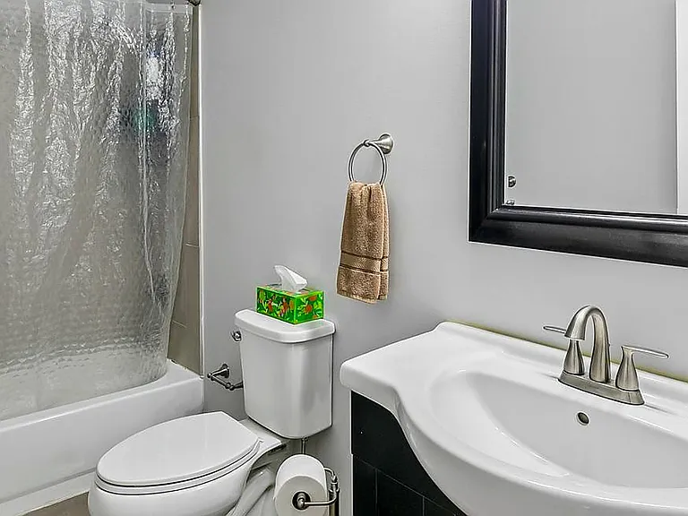 413 Fairmount Ave #2 — Photo 7