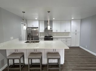 966 Stanford Dr, Simi Valley, CA 93065