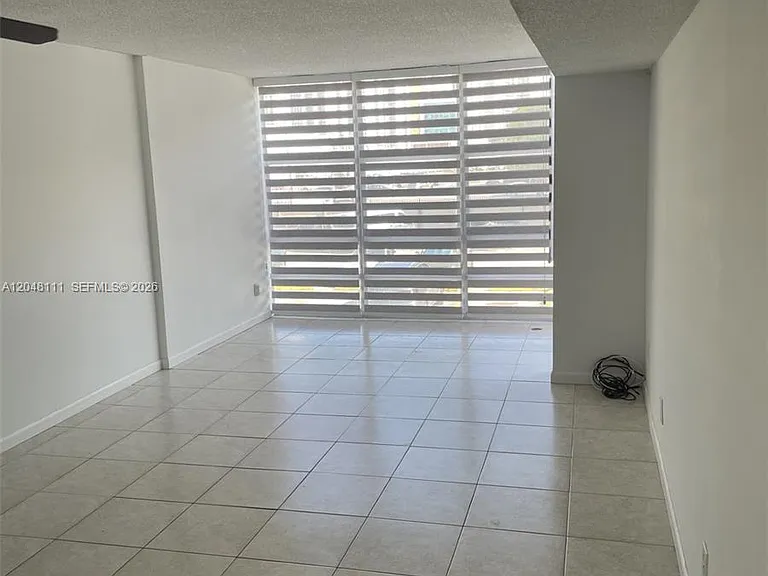 200 172nd St #210 — Photo 2
