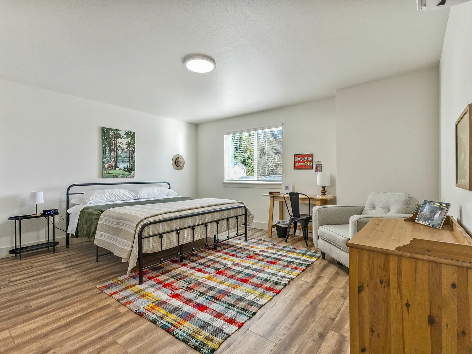 Santiam Canyon Luxury Townhomes — Photo 3