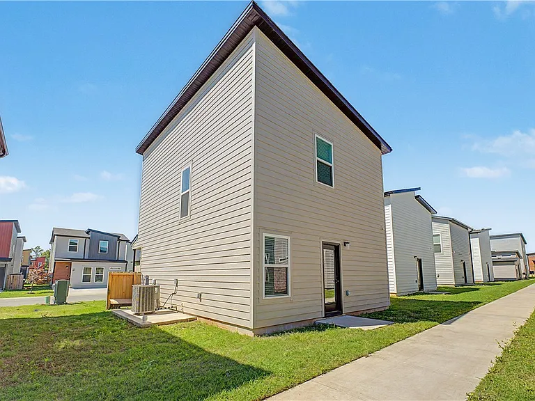 890 Tennessee Ave — Photo 22