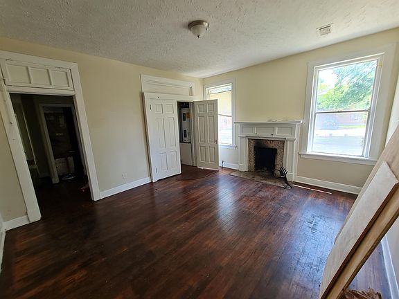 2nd image of 2247 Saint Charles Ave #1