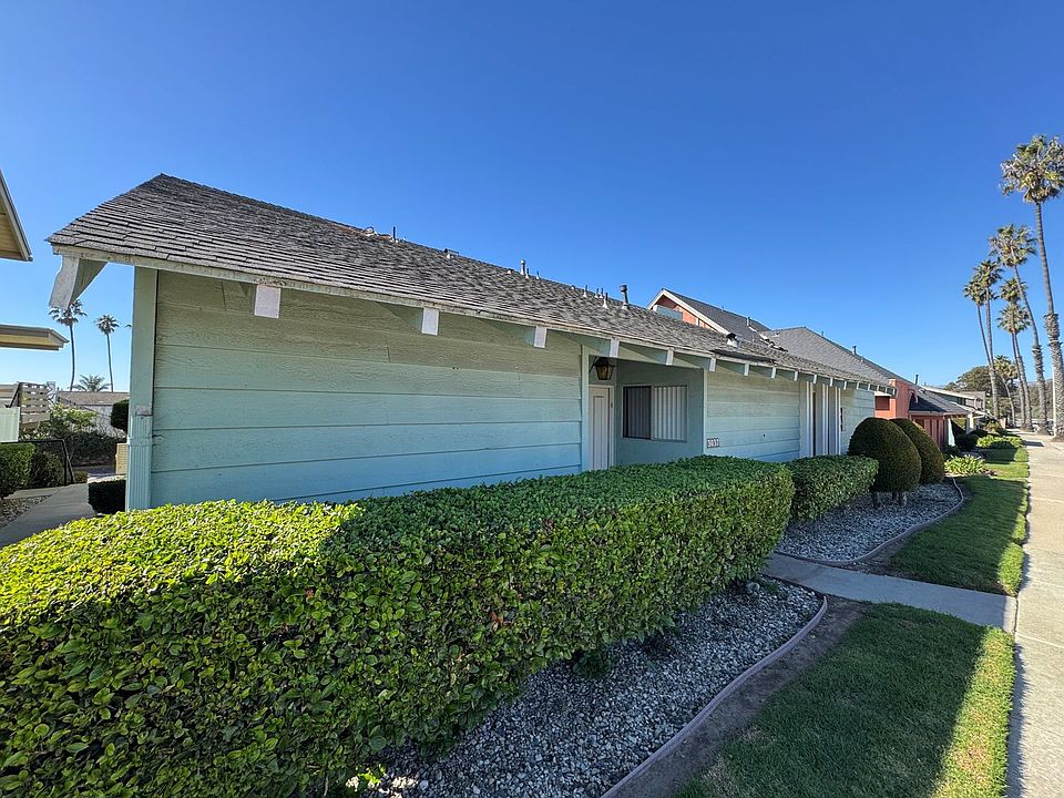 2nd image of 3037 Harbor Blvd