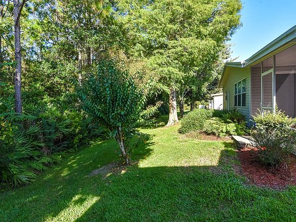 5th image of 49 Beaver Lake Cir