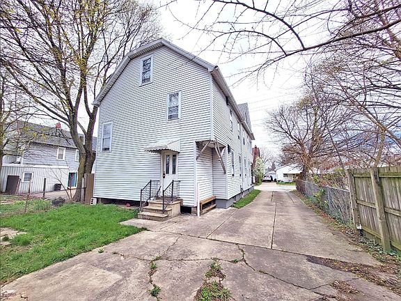 3rd image of 3006 Cherry St