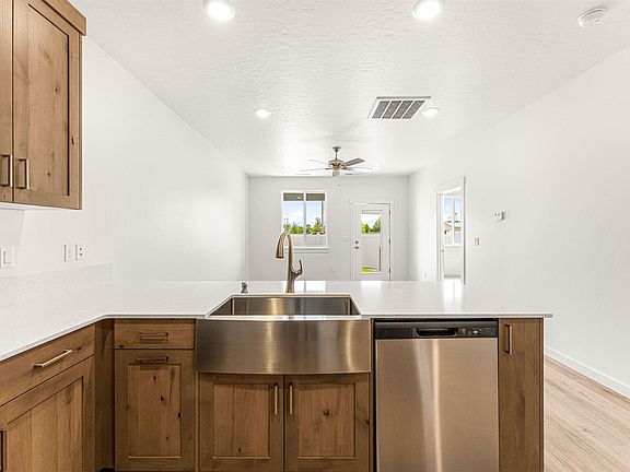 5th image of 2336 S Bayne Ln