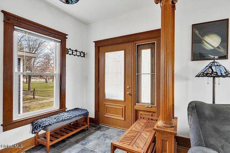 5th image of 50 Burlington Avenue