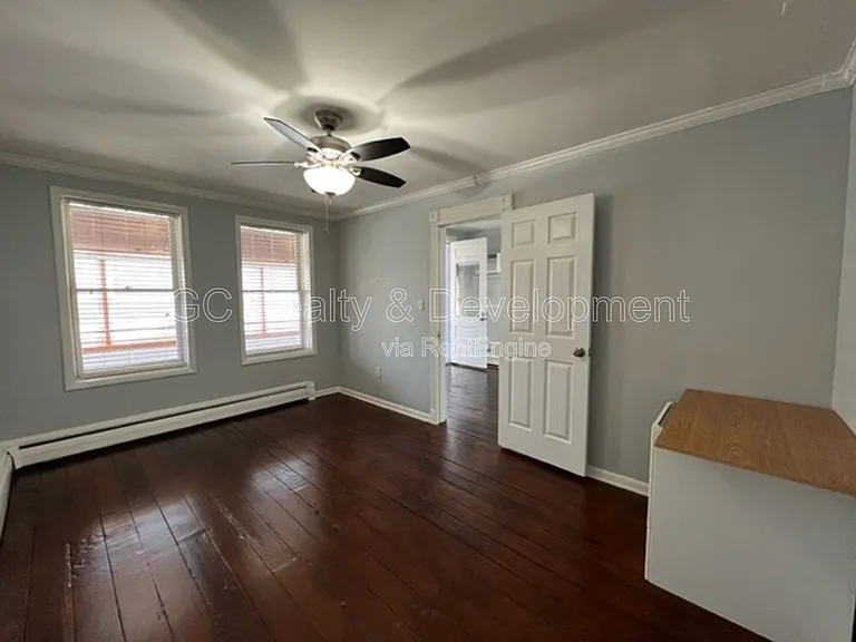 220 Main St #2R — Photo 10
