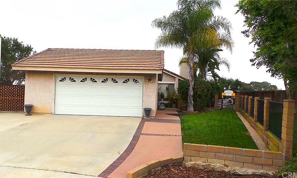 1st image of 13039 Glen Ct