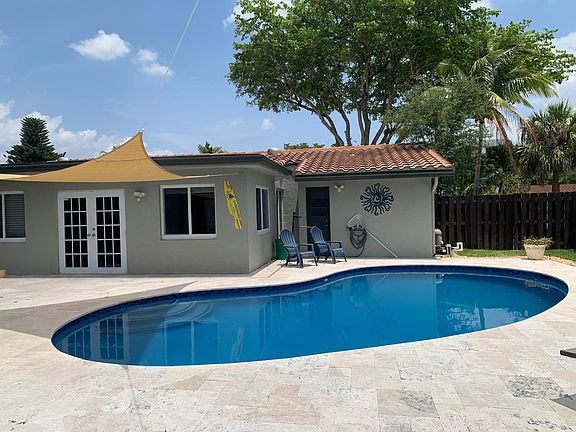 5th image of 9048 NW 21st Ct