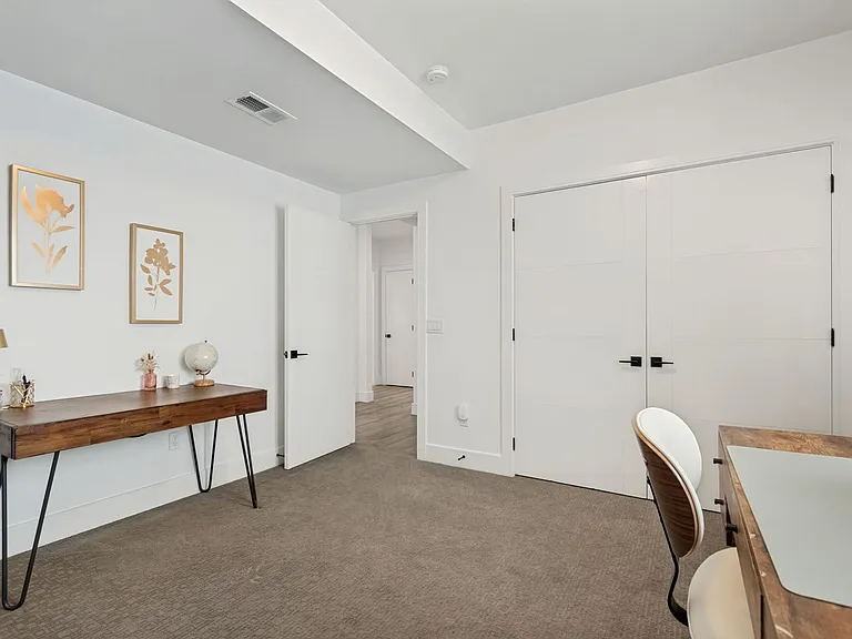 279 J St — Photo 29