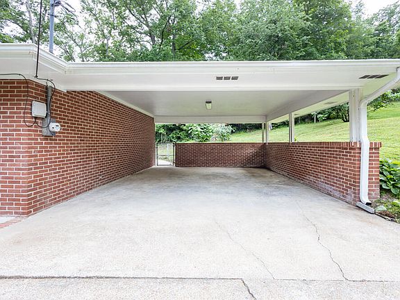 5th image of 95 Mason Dr