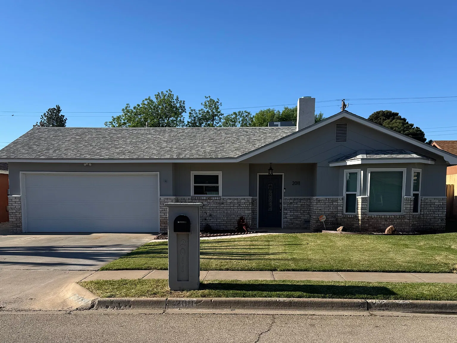 3 bed, 1220 sqft, $4,920 — Photo 1