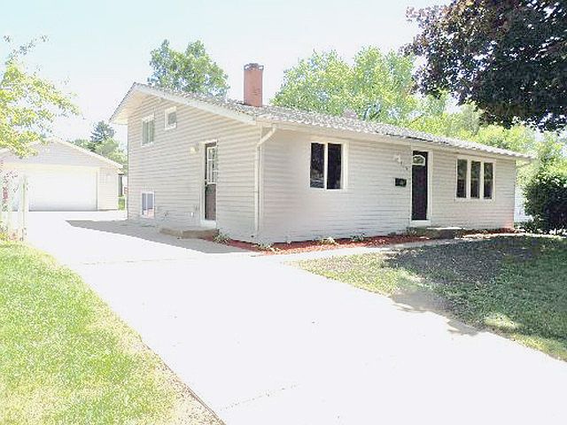 1st image of 329 Tee Ln