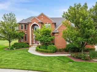 49492 Evanston Ct, Macomb, MI 48044